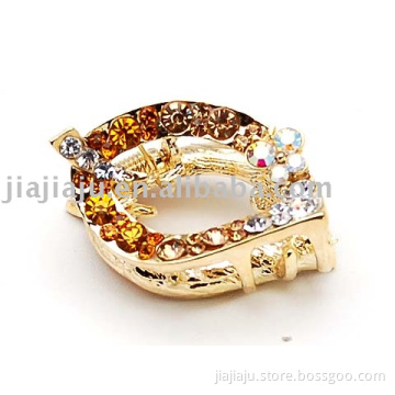 Hair claw HC27245